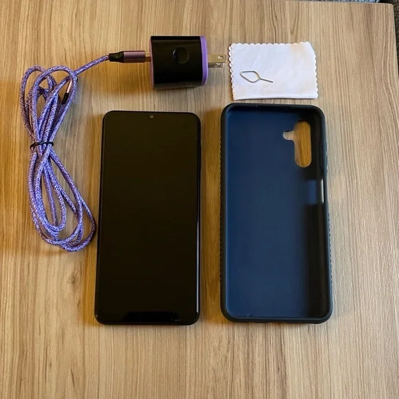 Samsung Galaxy A13 5G (A136U) - 64GB Unlocked Smartphone - Black - Picture 12 of 12